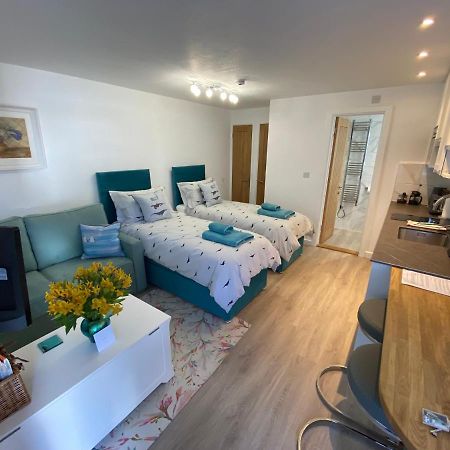 Sweet Caroline - Luxury Studio Stone'S Throw From Mousehole Harbour Exterior photo